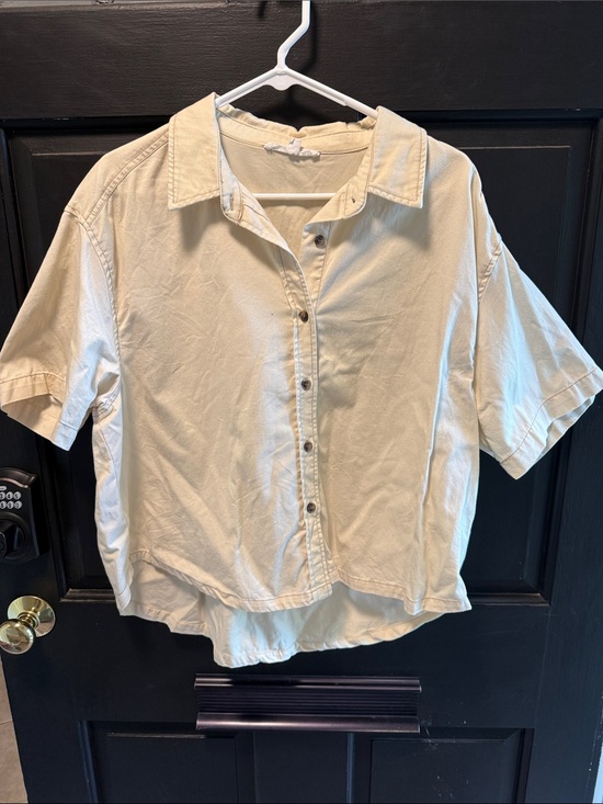 Jane and Delancey Tops - Jane and Delancey Cream Short-Sleeve Button-Down Shirt
